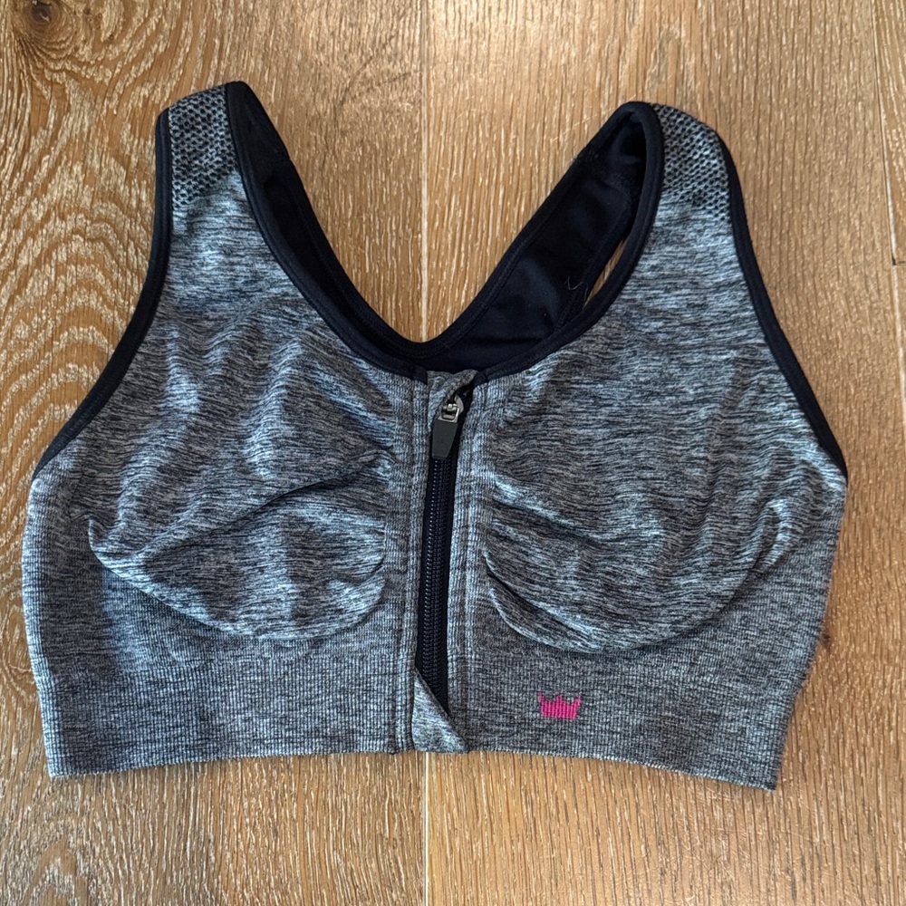 SHEFIT Heather Gray Sports Bra with Black Accents M